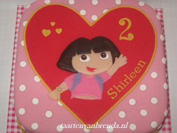 23 x 23 cm (ronde hoeken) 16 personen